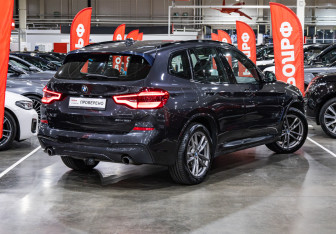 Подержанный автомобиль BMW X3 2019 года (7 фото)
