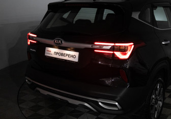 Подержанный автомобиль Kia Seltos 2021 года (29 фото)