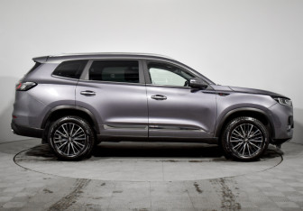 Подержанный автомобиль Chery Tiggo 8 Pro Max 2023 года (4 фото)