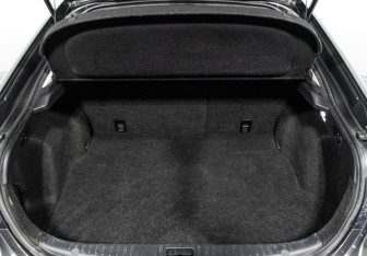 Подержанный автомобиль Mazda 6 Liftback 2010 года (15 фото)