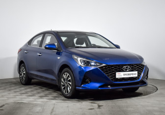 Подержанный автомобиль Hyundai Solaris Sedan 2022 года (3 фото)