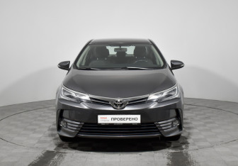 Подержанный автомобиль Toyota Corolla Sedan 2016 года (2 фото)
