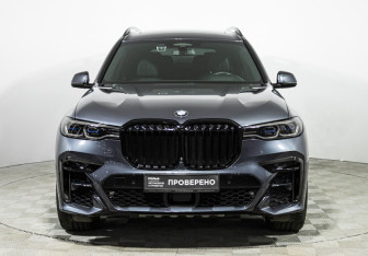 Подержанный автомобиль BMW X7 2019 года (2 фото)