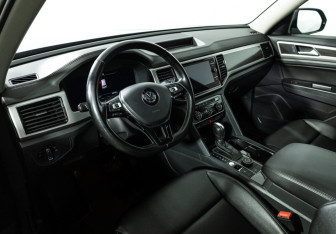Подержанный автомобиль Volkswagen Teramont 2018 года (11 фото)