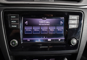 Подержанный автомобиль Skoda Rapid Liftback 2019 года (17 фото)