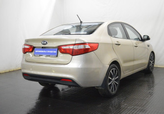 Подержанный автомобиль Kia Rio Sedan 2014 года (5 фото)