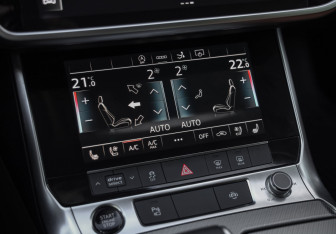 Подержанный автомобиль Audi A7 2021 года (23 фото)