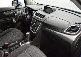 Подержанный автомобиль Opel Mokka 2014 года (12 фото)