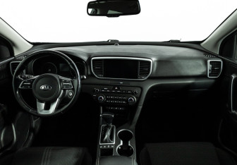 Подержанный автомобиль Kia Sportage 2020 года (13 фото)