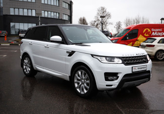 Подержанный автомобиль Land Rover Range Rover Sport 2017 года (5 фото)