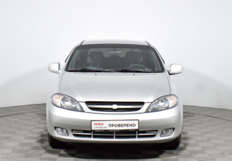 Подержанный автомобиль Chevrolet Lacetti Hatchback 2011 года (2 фото)