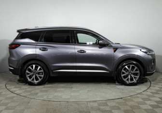 Подержанный автомобиль Chery Tiggo 7 Pro Max 2023 года (4 фото)