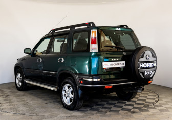 Подержанный автомобиль Honda CR-V 2000 года (7 фото)