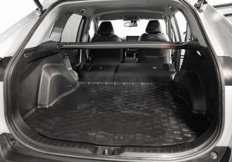 Подержанный автомобиль Toyota RAV4 2021 года (26 фото)