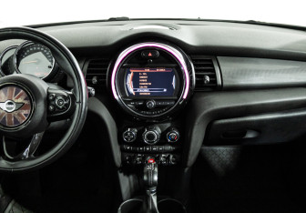 Подержанный автомобиль MINI Hatch 2014 года (14 фото)
