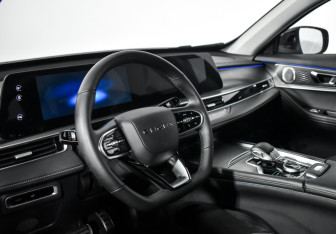 Подержанный автомобиль Chery Tiggo 8 Pro Max 2023 года (9 фото)
