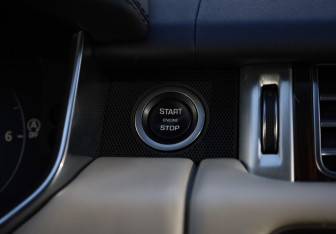 Подержанный автомобиль Land Rover Range Rover 2017 года (17 фото)