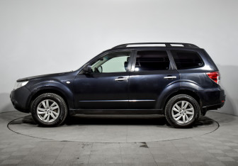 Подержанный автомобиль Subaru Forester Suv 2008 года (8 фото)