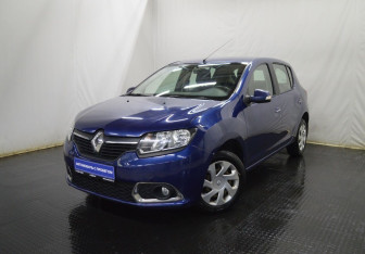 Подержанный автомобиль Renault Sandero 2016 года (1 фото)