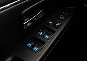 Подержанный автомобиль Mitsubishi ASX 2013 года (16 фото)