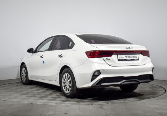Подержанный автомобиль Kia K3 Sedan 2021 года (7 фото)