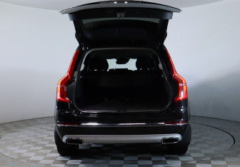 Подержанный автомобиль Volvo XC90 2020 года (7 фото)