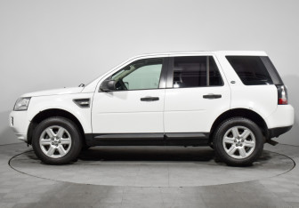 Подержанный автомобиль Land Rover Freelander 2013 года (8 фото)
