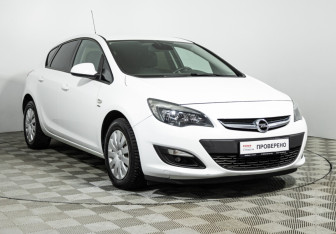 Подержанный автомобиль Opel Astra Hatchback 2014 года (3 фото)