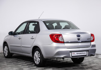 Подержанный автомобиль Datsun on-DO 2015 года (7 фото)