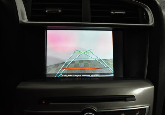 Подержанный автомобиль Citroen C4 Sedan 2016 года (13 фото)