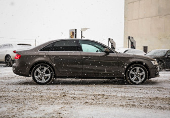 Подержанный автомобиль Audi A4 Sedan 2015 года (6 фото)