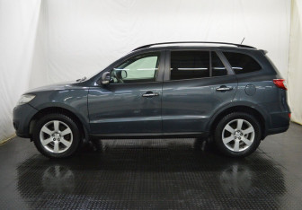 Подержанный автомобиль Hyundai Santa Fe 2011 года (8 фото)