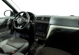 Подержанный автомобиль Skoda Yeti 2014 года (9 фото)