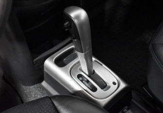 Подержанный автомобиль Nissan Note 2012 года (11 фото)