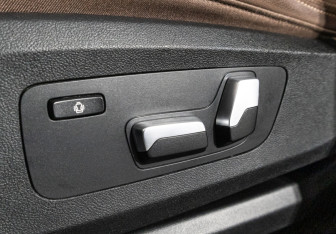 Подержанный автомобиль BMW X5 2019 года (18 фото)