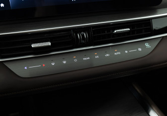 Подержанный автомобиль Chery Tiggo 8 Pro Max 2023 года (22 фото)