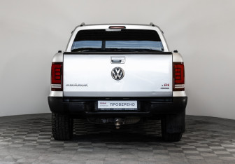 Подержанный автомобиль Volkswagen Amarok 2013 года (6 фото)