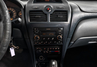 Подержанный автомобиль Nissan Almera Classic 2007 года (17 фото)