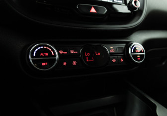 Подержанный автомобиль Kia Soul 2021 года (16 фото)