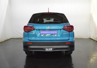 Подержанный автомобиль Suzuki Vitara 2021 года (6 фото)