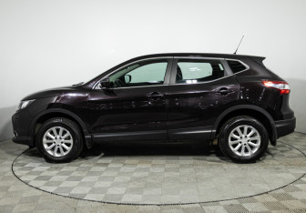 Подержанный автомобиль Nissan Qashqai 2014 года (8 фото)