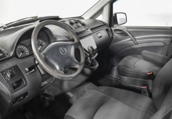 Подержанный автомобиль Mercedes-Benz Vito 2011 года (9 фото)
