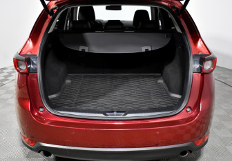 Подержанный автомобиль Mazda CX-5 2018 года (23 фото)