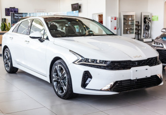 Новый Kia K5 2024 (5 фото)