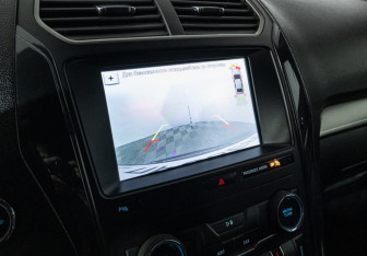 Подержанный автомобиль Ford Explorer 2019 года (16 фото)