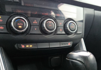 Подержанный автомобиль Mazda CX-5 2012 года (17 фото)