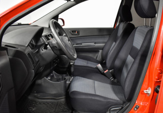 Подержанный автомобиль Hyundai Getz 2008 года (10 фото)