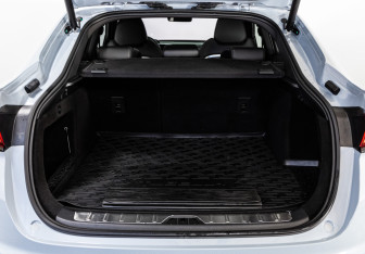 Подержанный автомобиль Geely Tugella 2024 года (34 фото)