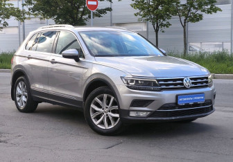 Подержанный автомобиль Volkswagen Tiguan 2017 года (9 фото)