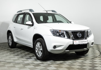 Подержанный автомобиль Nissan Terrano 2019 года (3 фото)